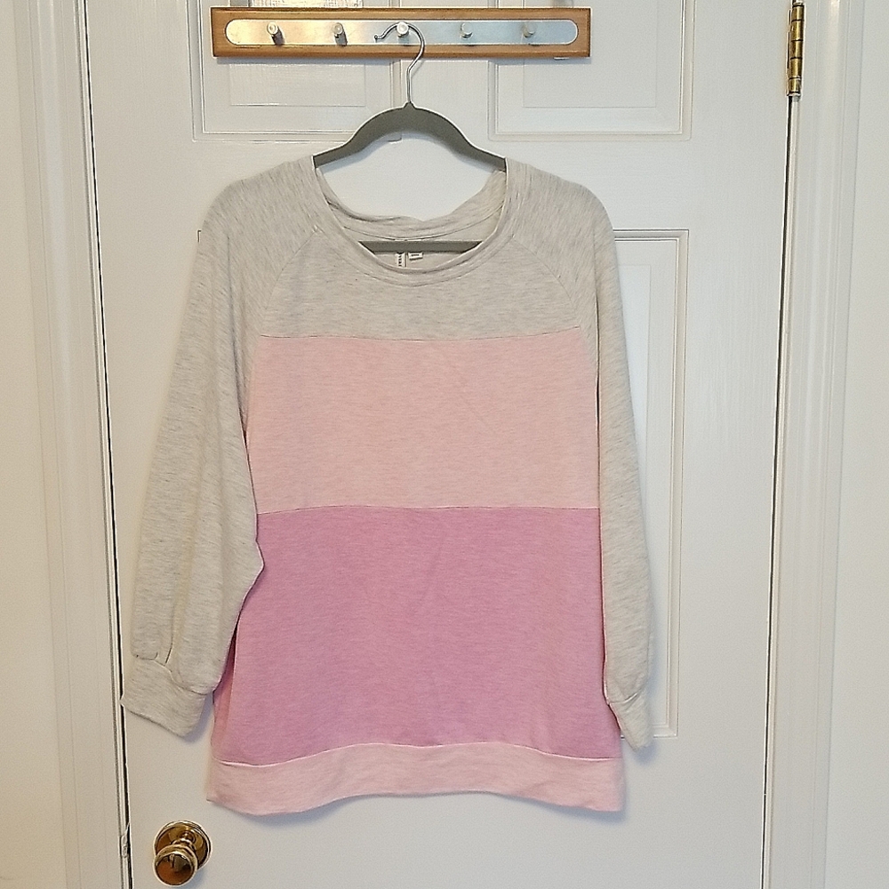 Sweatshirt